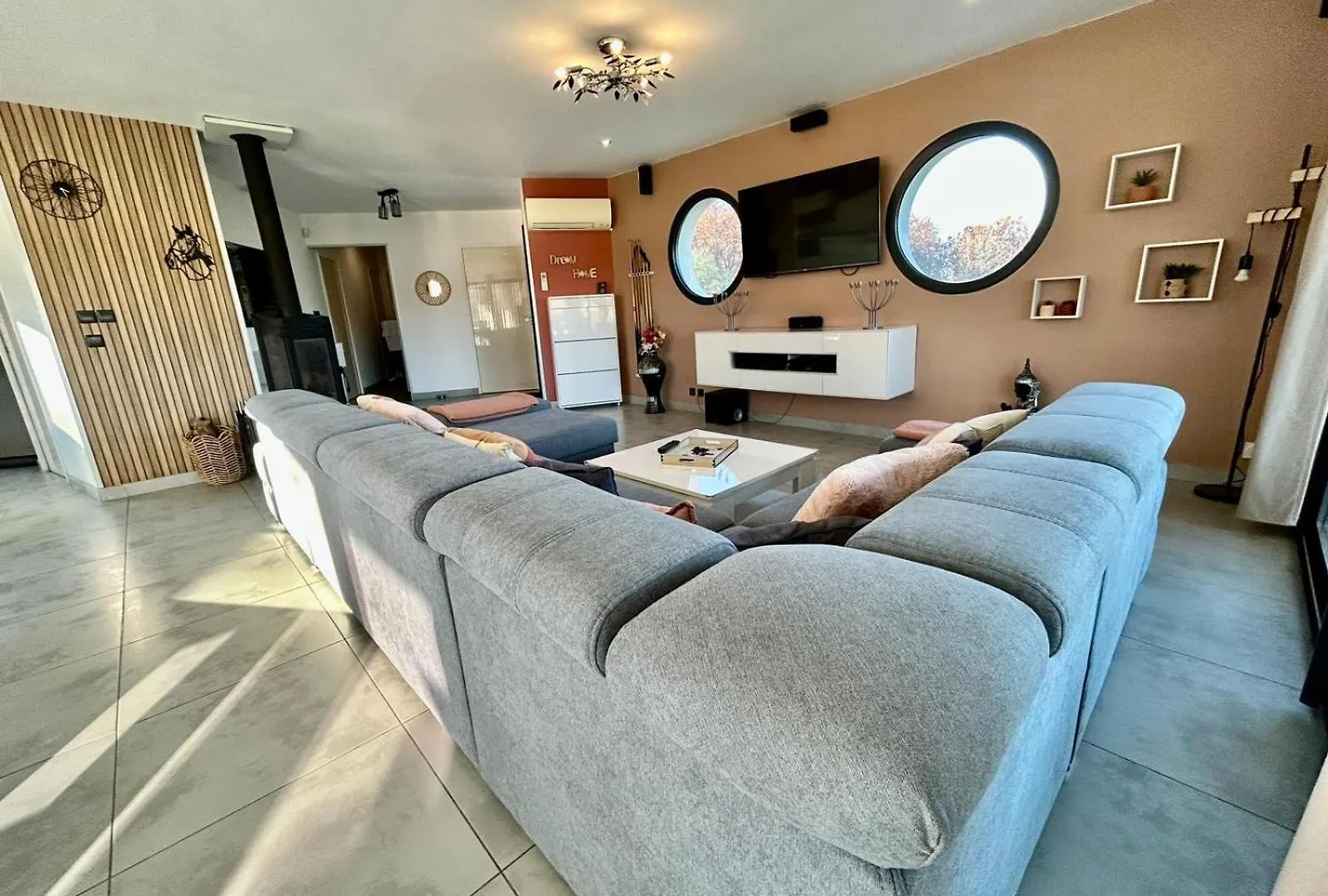 וילה Labastide-du-Temple Maison Moderne Au Calme Avec Billard, Jacuzzi, Bain A Remous, Piscine, Babyfoot צרפת